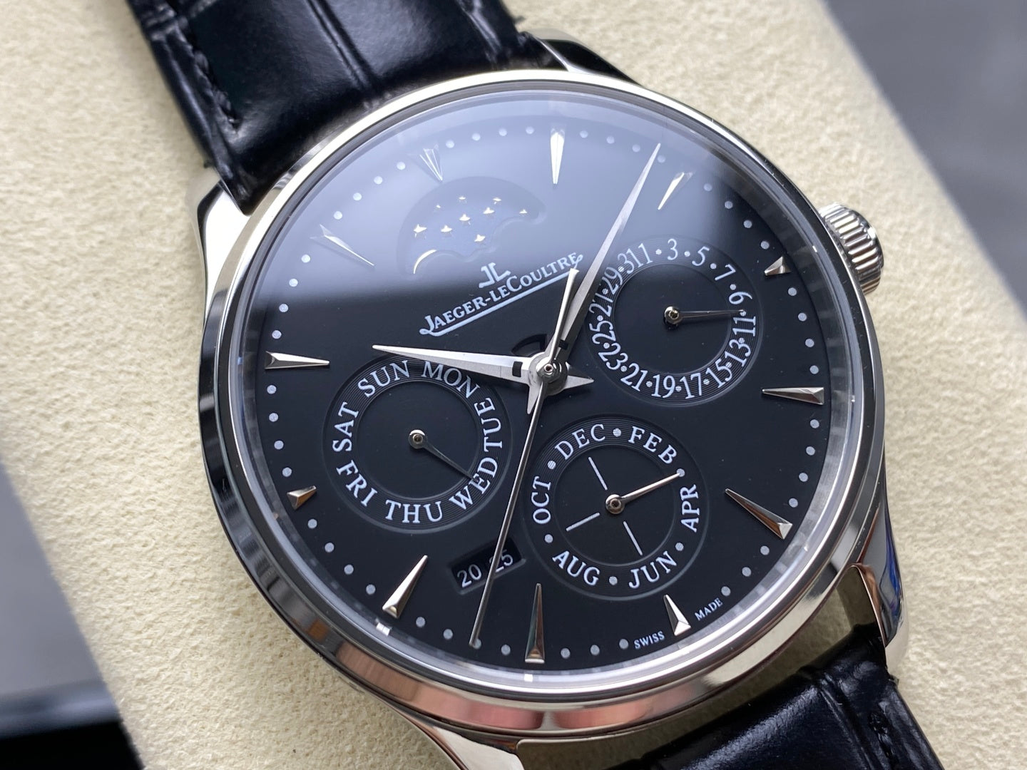Jaeger-LeCoultre-10