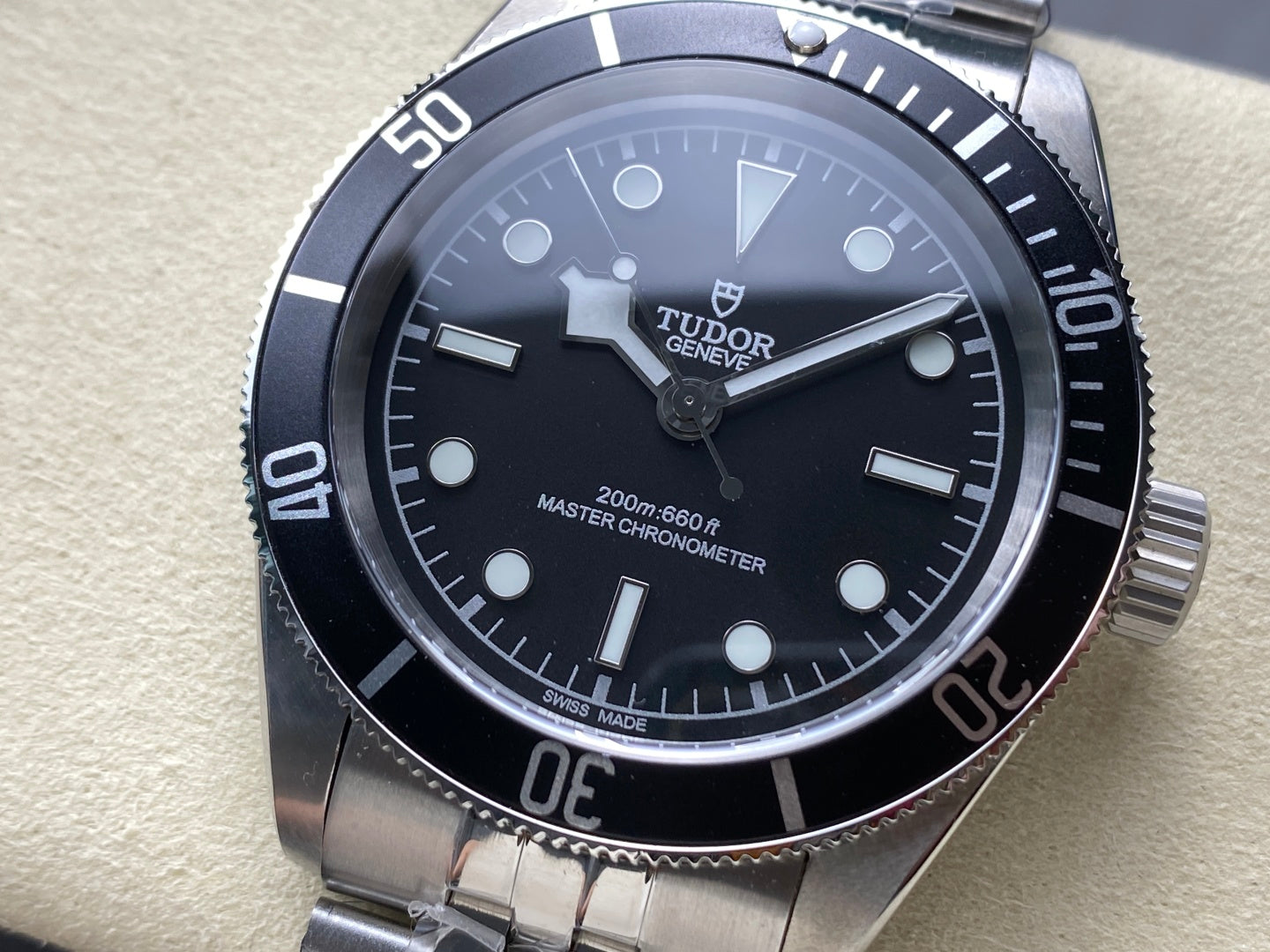 TUDOR-11