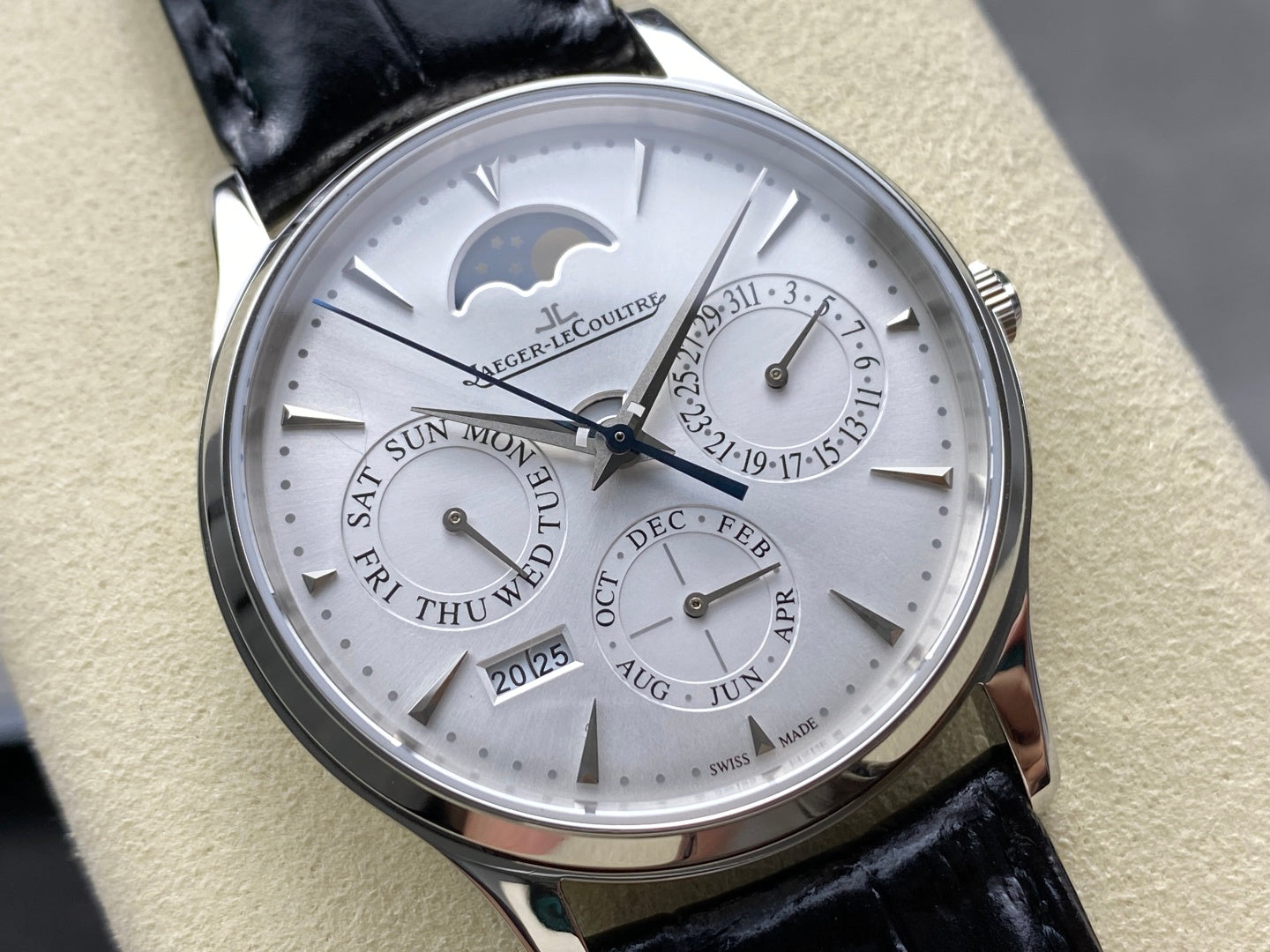 Jaeger-LeCoultre-12
