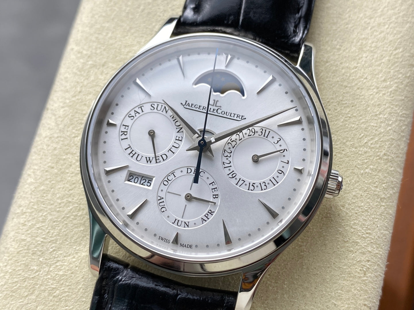 Jaeger-LeCoultre-12
