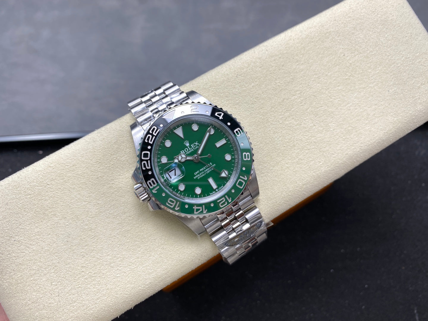GMT-17