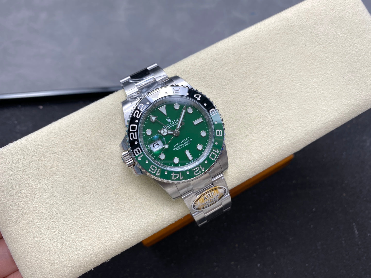 GMT-18