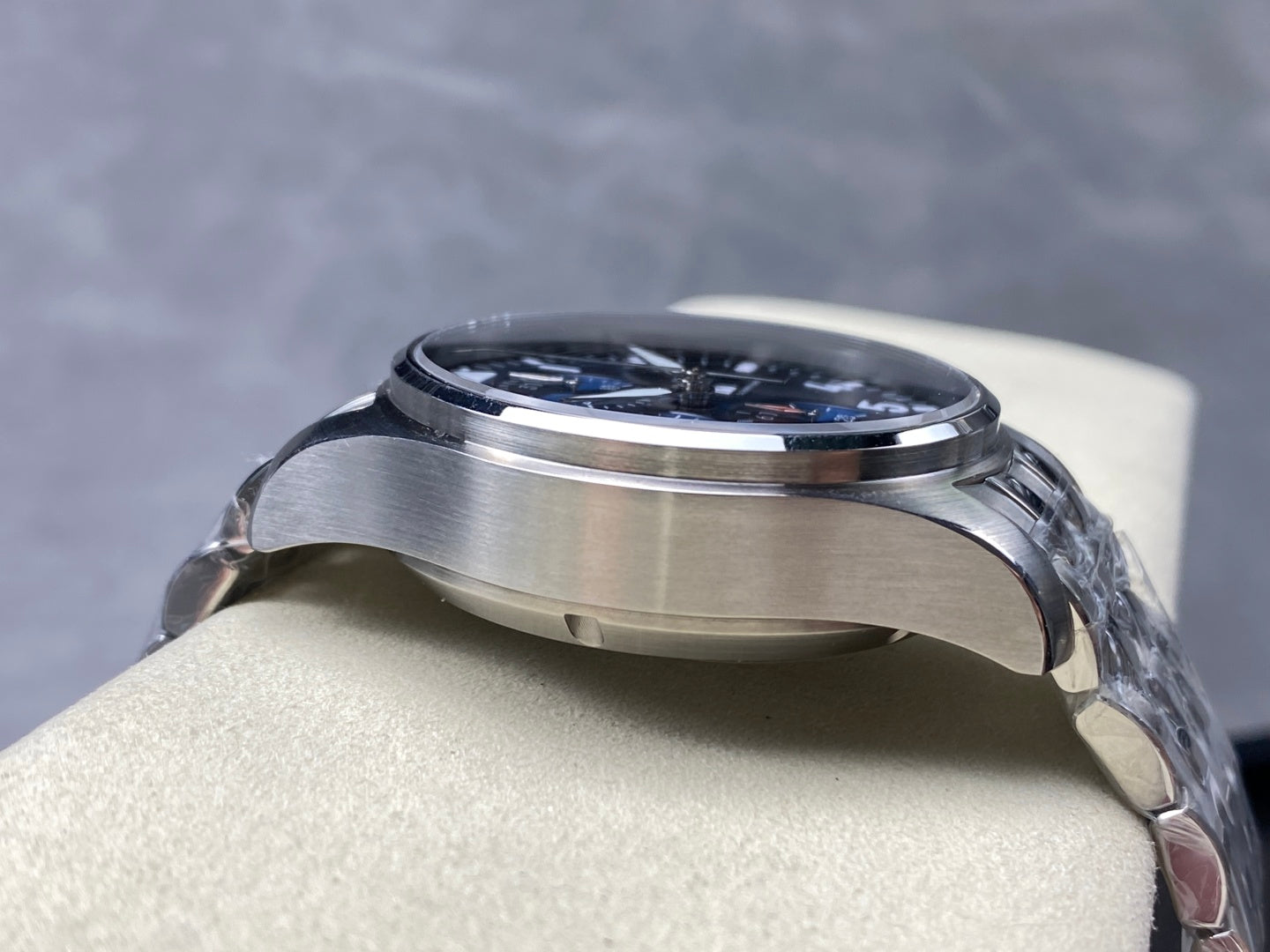 IWC-27