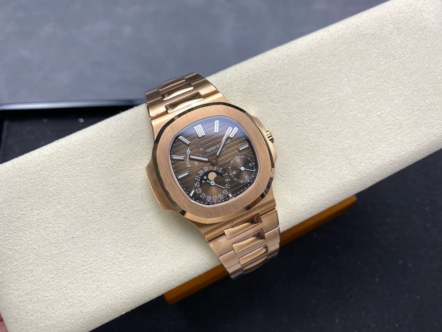 Patek Philippe-4