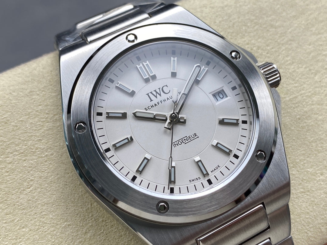 IWC-52