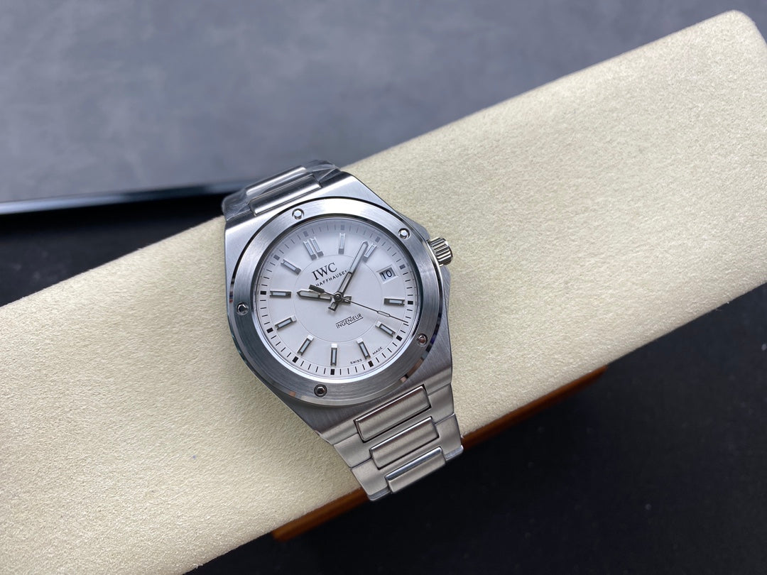 IWC-52