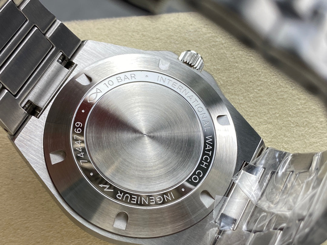 IWC-52