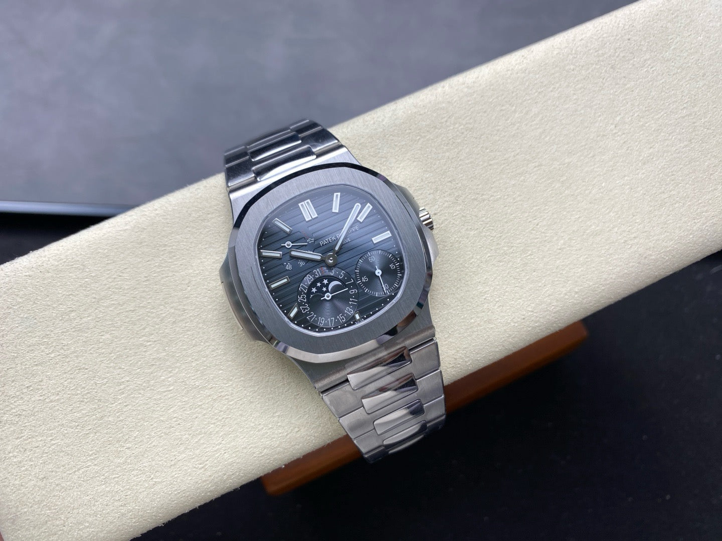 Patek Philippe-5