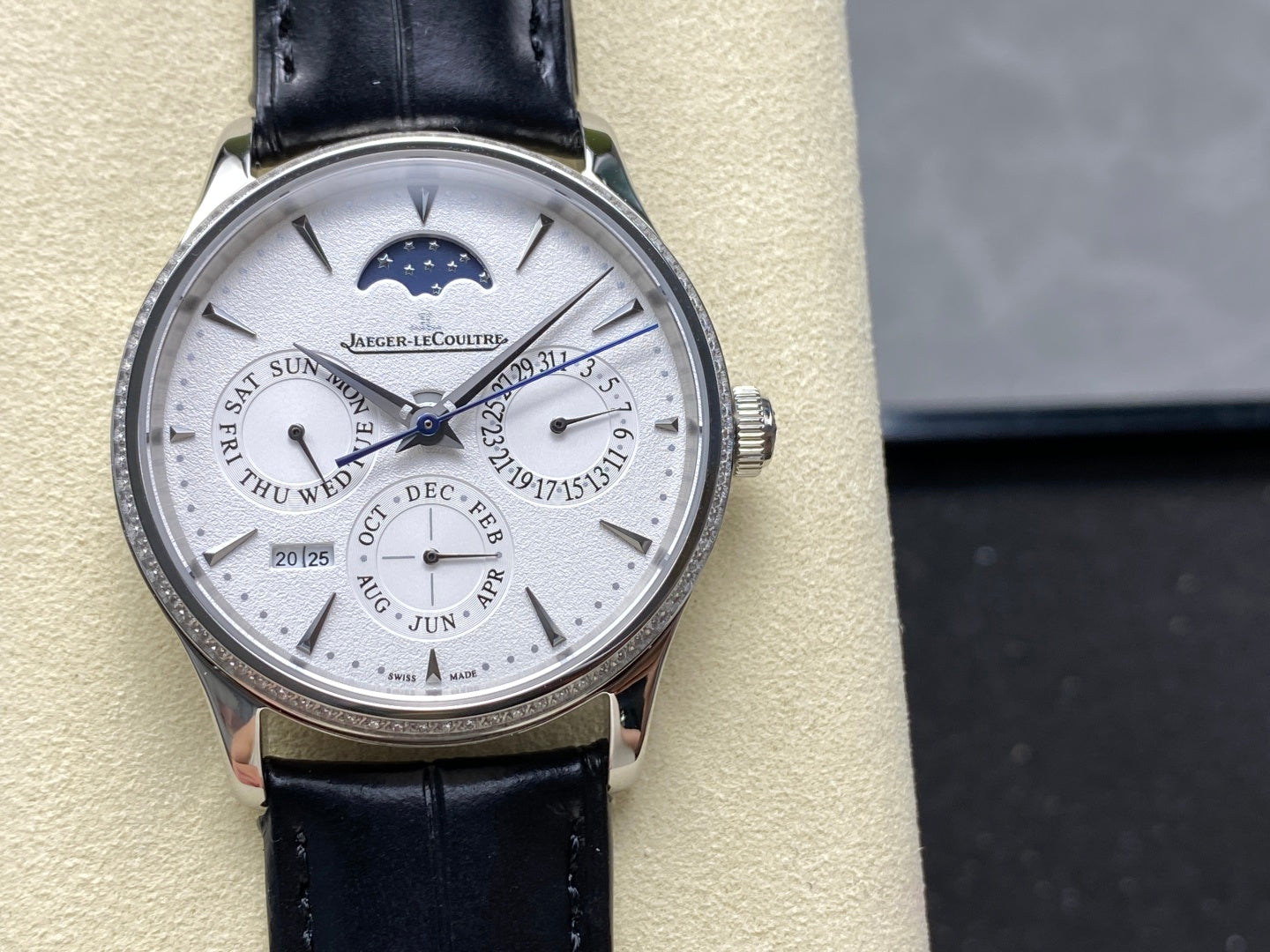 Jaeger-LeCoultre-8