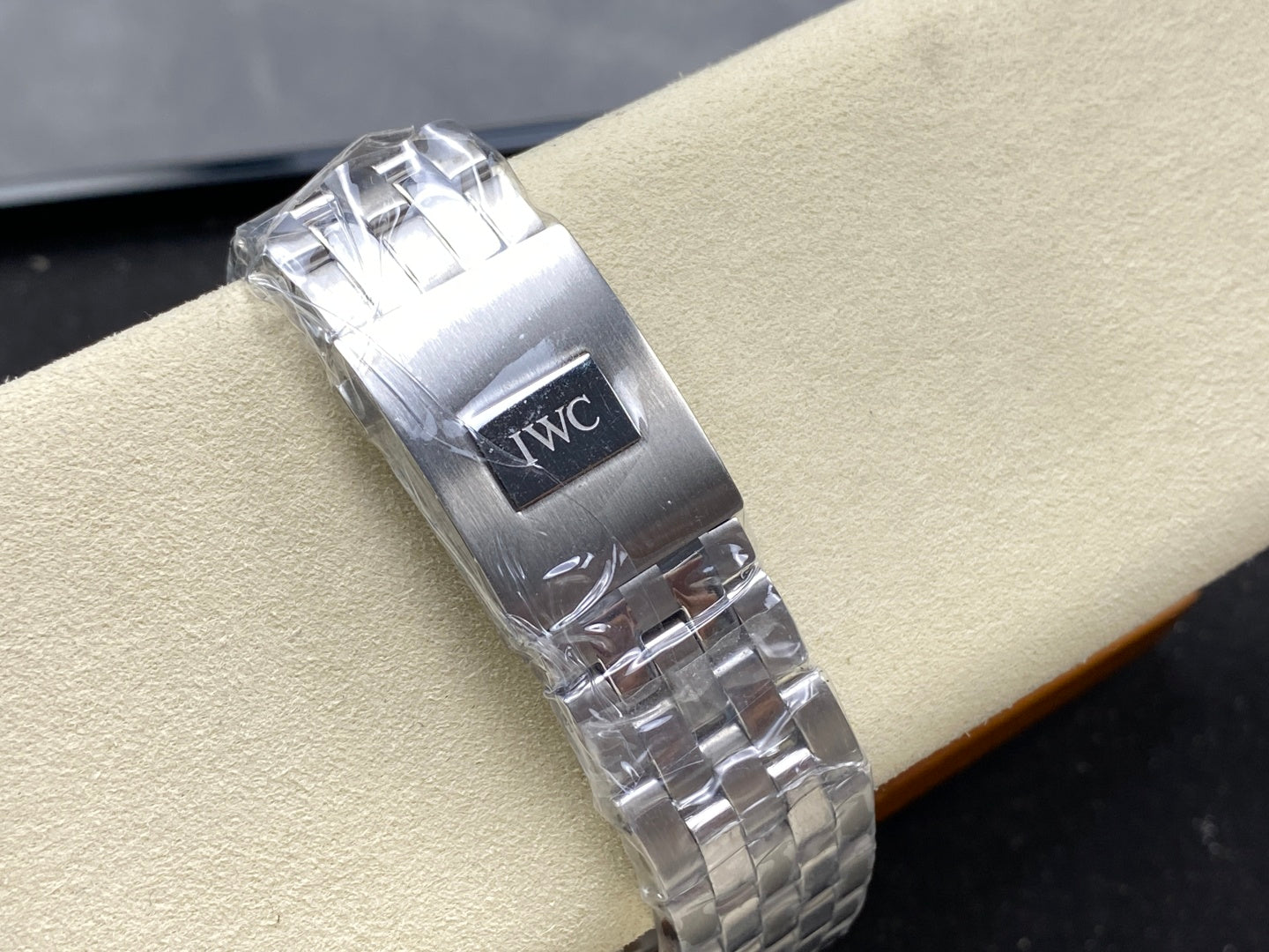 IWC-8