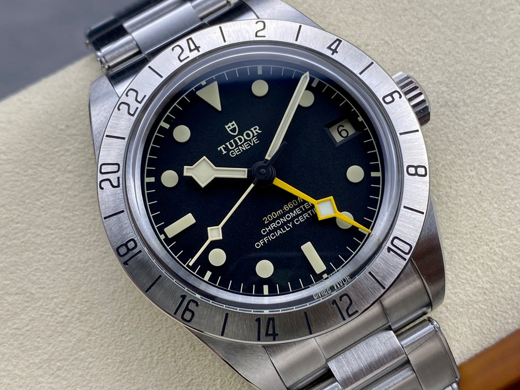 TUDOR-8