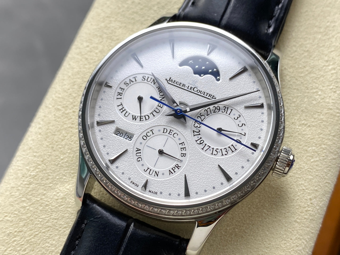 Jaeger-LeCoultre-8