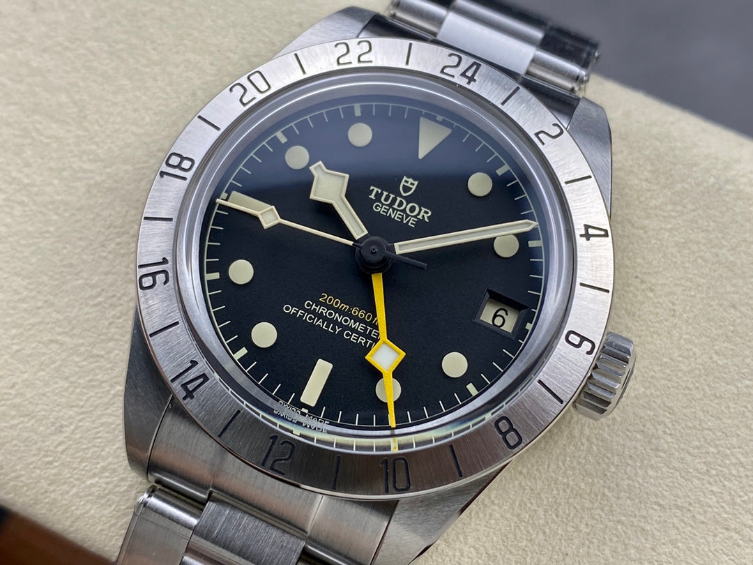 TUDOR-8
