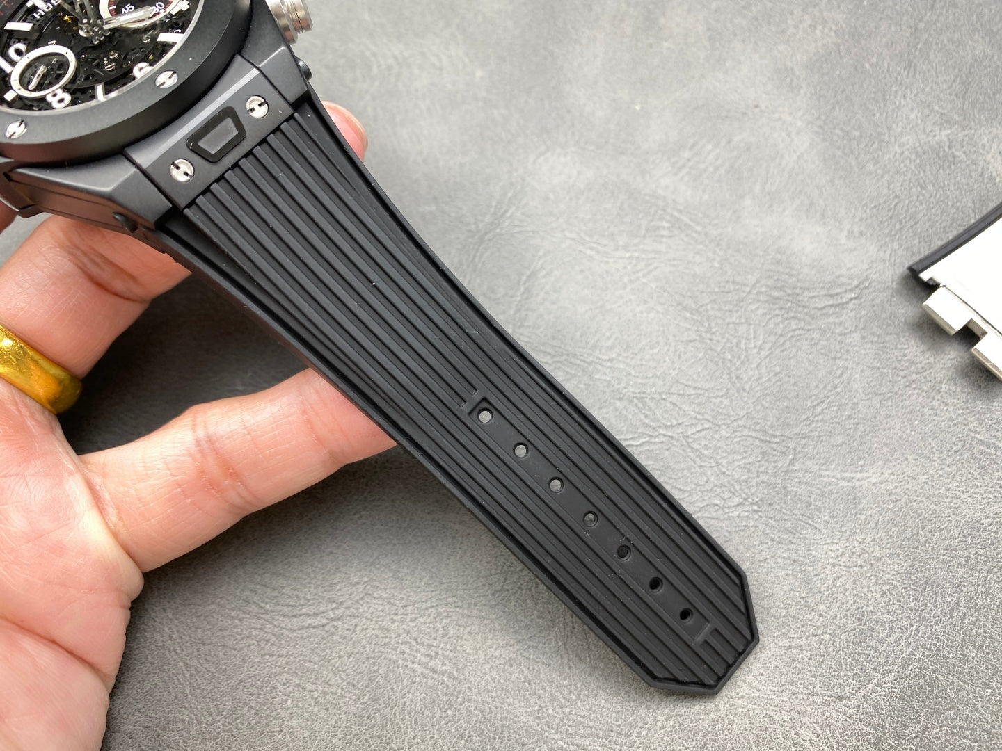 HUBLOT-9