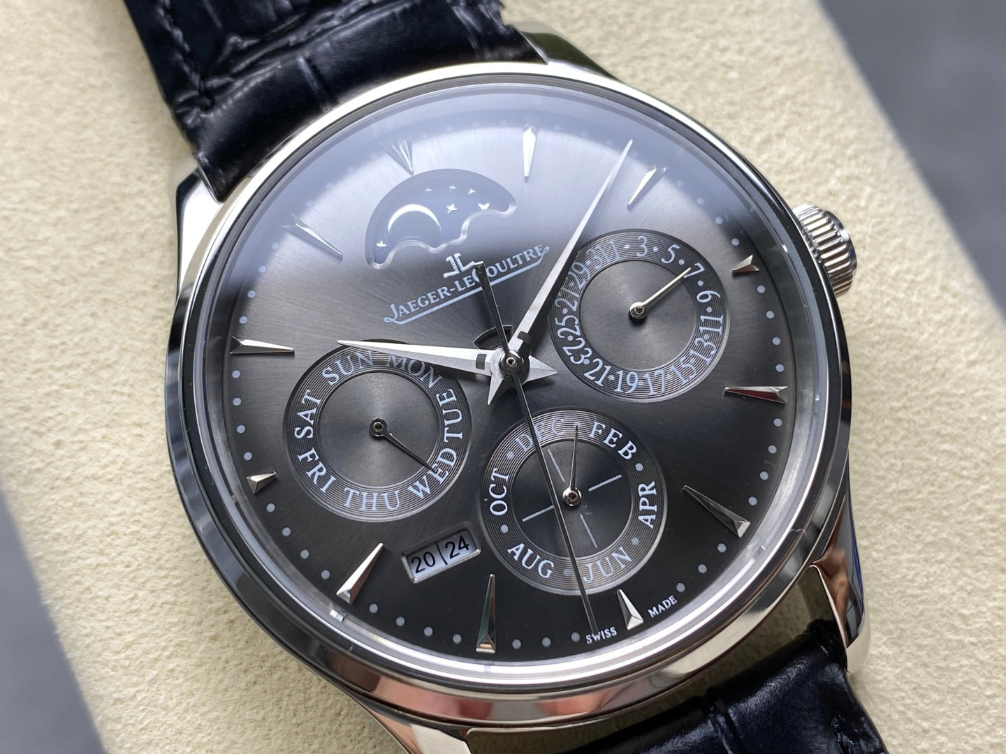 Jaeger-LeCoultre-9